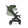 Easywalker Jackey 2 - Kompaktowy wózek spacerowy + tacka | DEEP GREEN